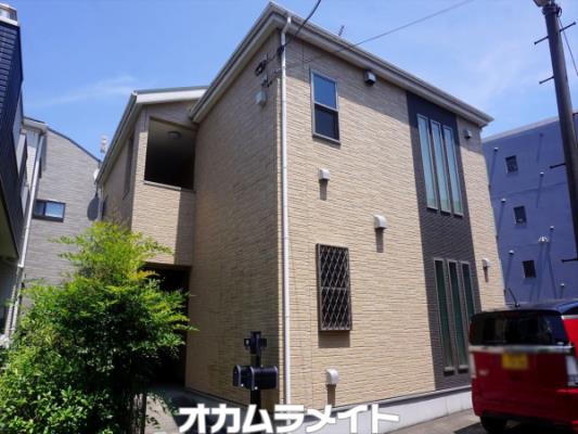 ロイヤル中川101